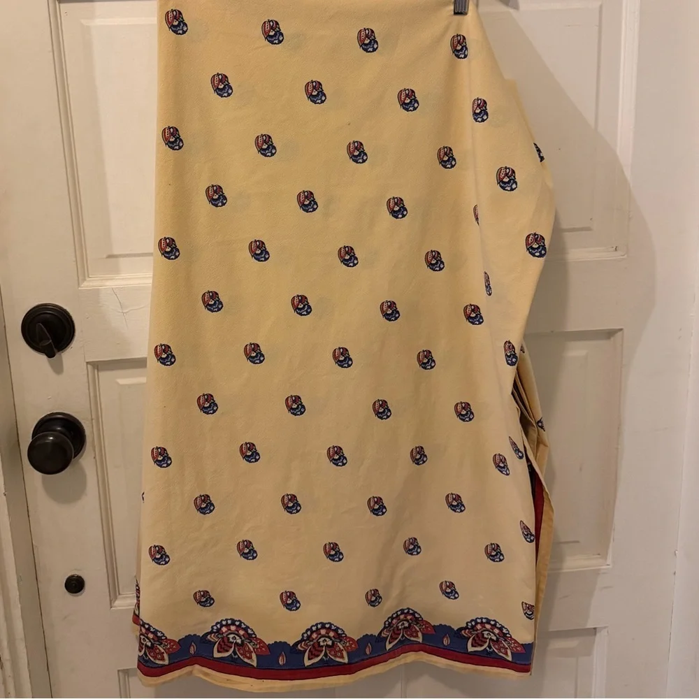 VTG Williams Sonoma French Provence Countryside Tablecloth Gold Red Navy